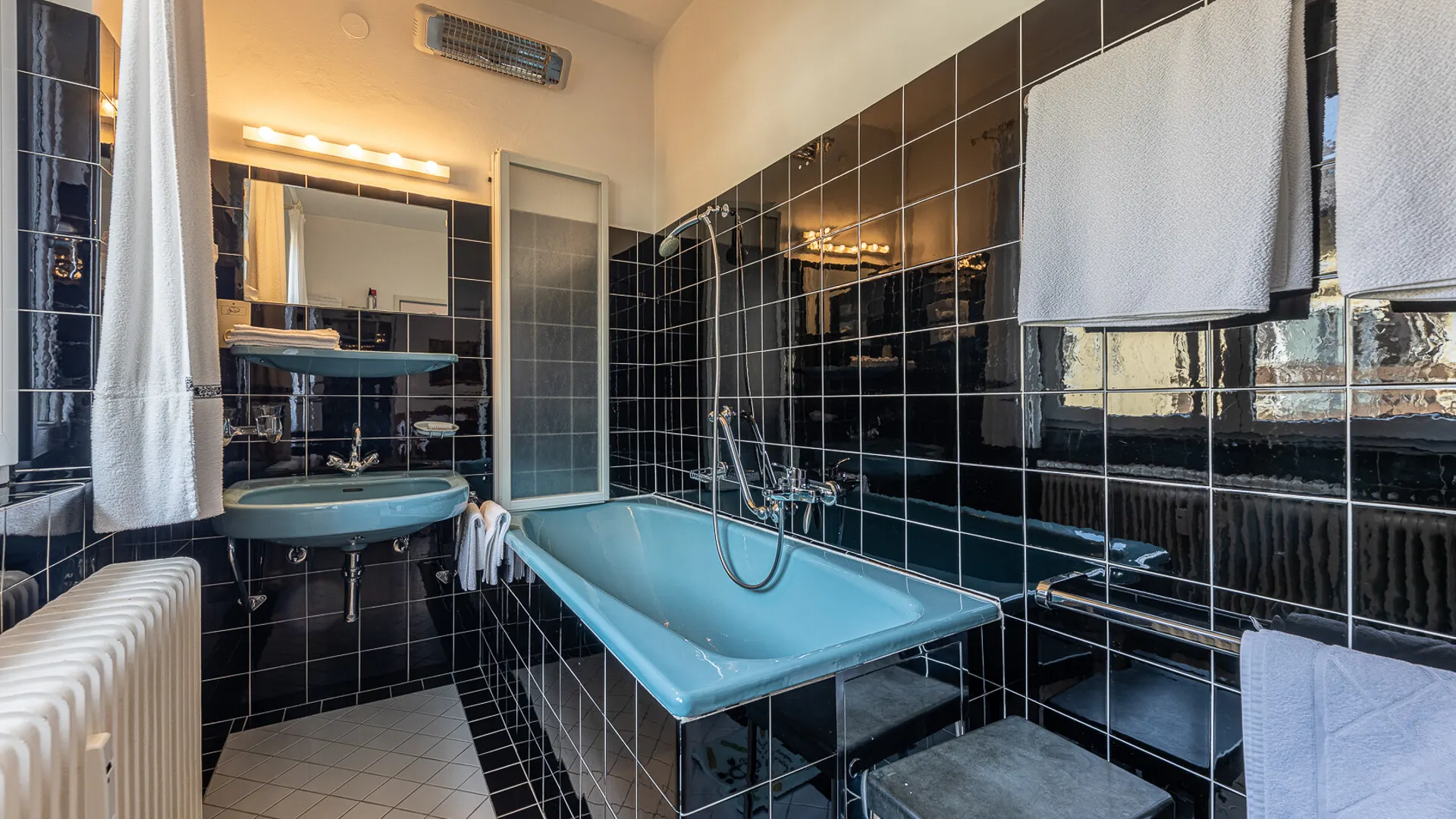 KITZIMMO-Domizil mit Potenzial in zentrumsnaher Ruhelage - Ski Out - Immobilien Kitzbühel.
