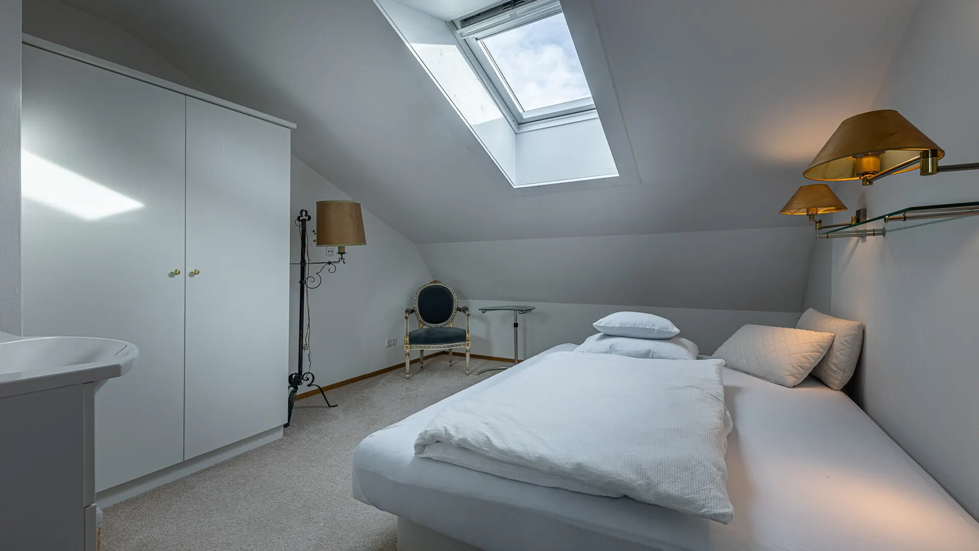 KITZIMMO-Domizil mit Potenzial in zentrumsnaher Ruhelage - Ski Out - Immobilien Kitzbühel.