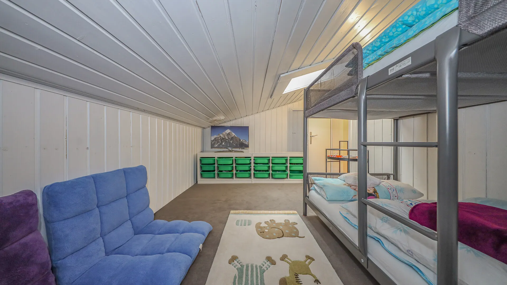 KITZIMMO-Dachgeschosswohnung an der Skipiste mit Kaiserblick kaufen - Immobilien Kitzbühel.-13