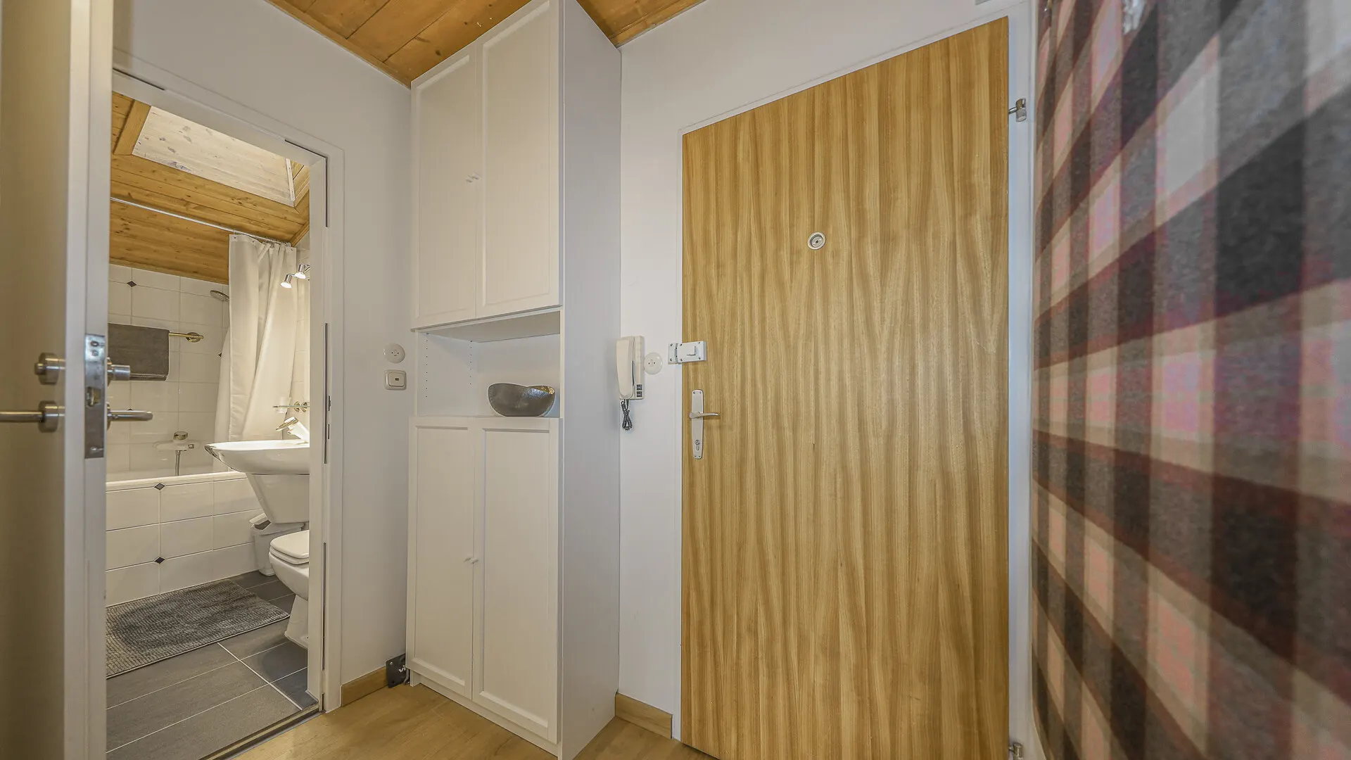 KITZIMMO-Dachgeschosswohnung an der Skipiste mit Kaiserblick kaufen - Immobilien Kitzbühel.-12