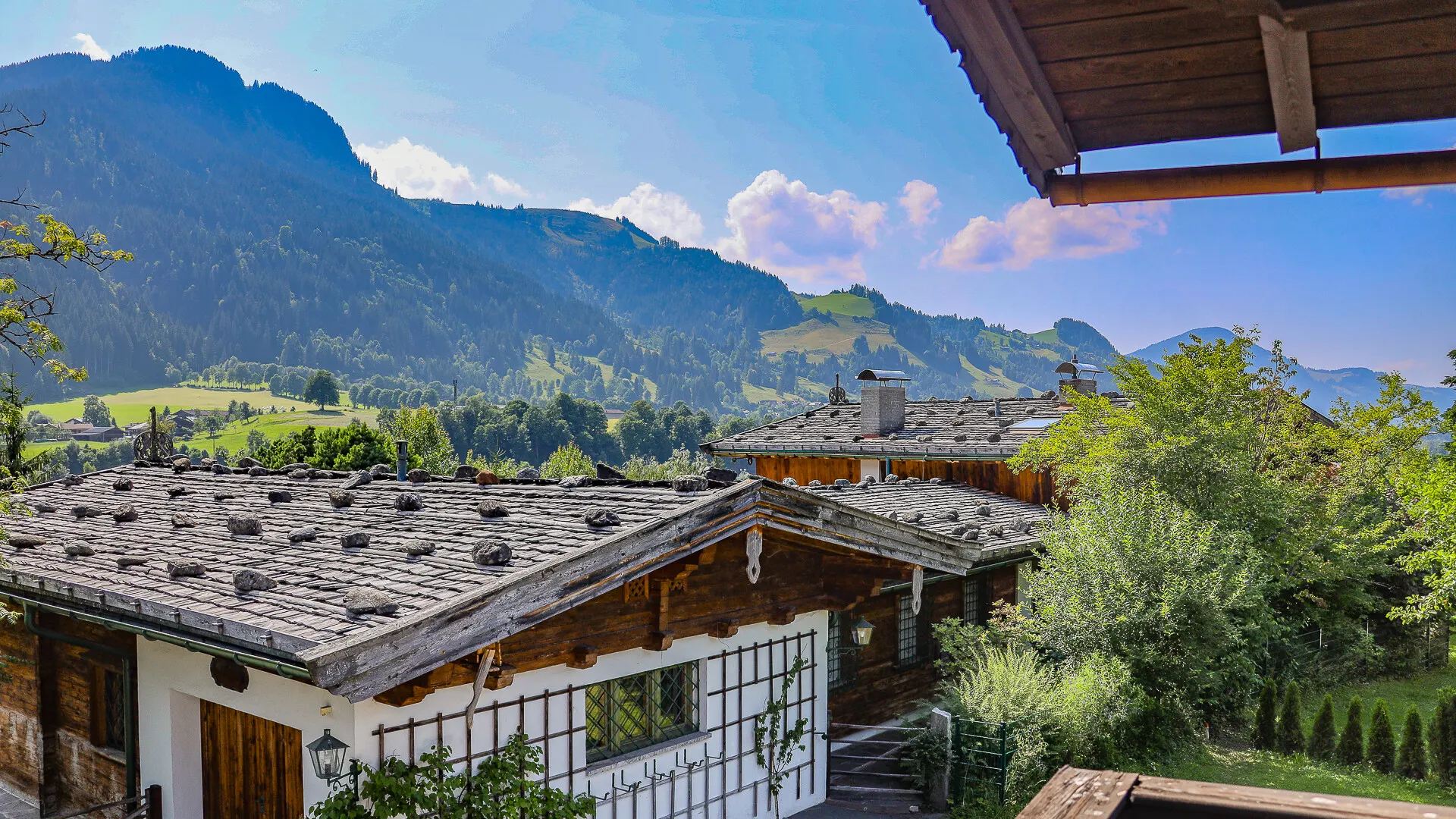 KITZIMMO-Baugrundstück mit Altbestand auf der Bichlalm kaufen - Immobilien Kitzbühel.-1-4-10