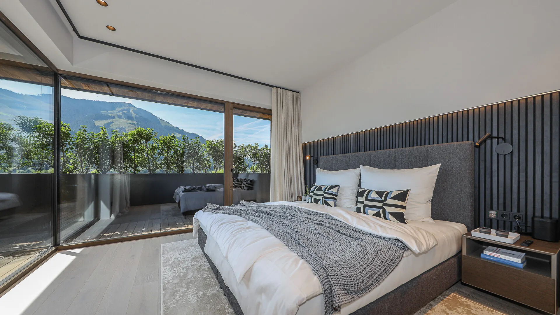 KITZIMMO-Luxusvilla mit Pool in Toplage kaufen - Immobilien Brixen im Thale.