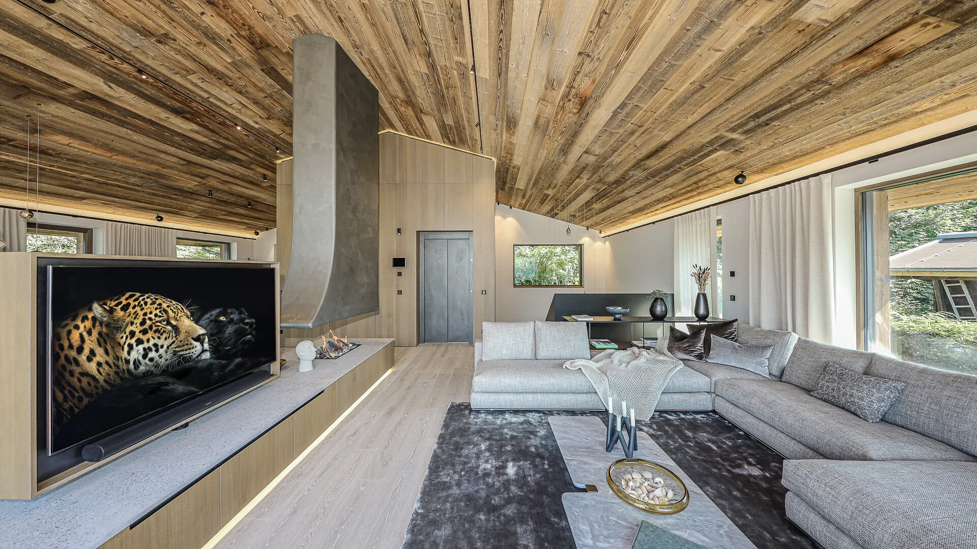 KITZIMMO-Luxusvilla mit Pool in Toplage kaufen - Immobilien Brixen im Thale.