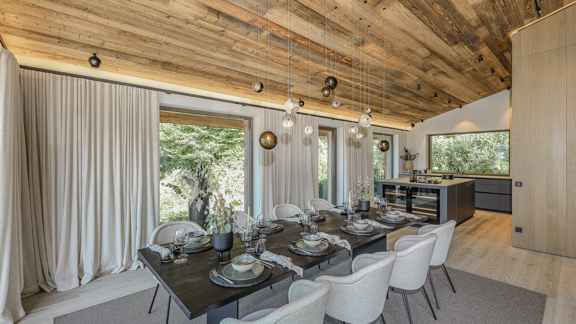 KITZIMMO-Luxusvilla mit Pool in Toplage kaufen - Immobilien Brixen im Thale.