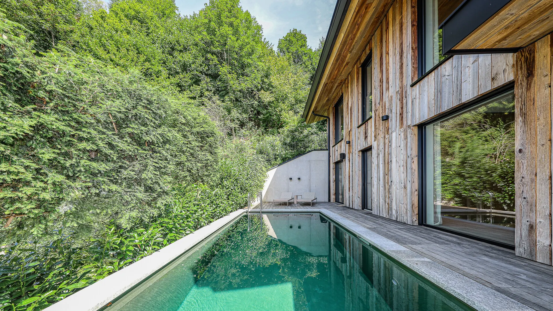 KITZIMMO-Luxusvilla mit Pool in Toplage kaufen - Immobilien Brixen im Thale.