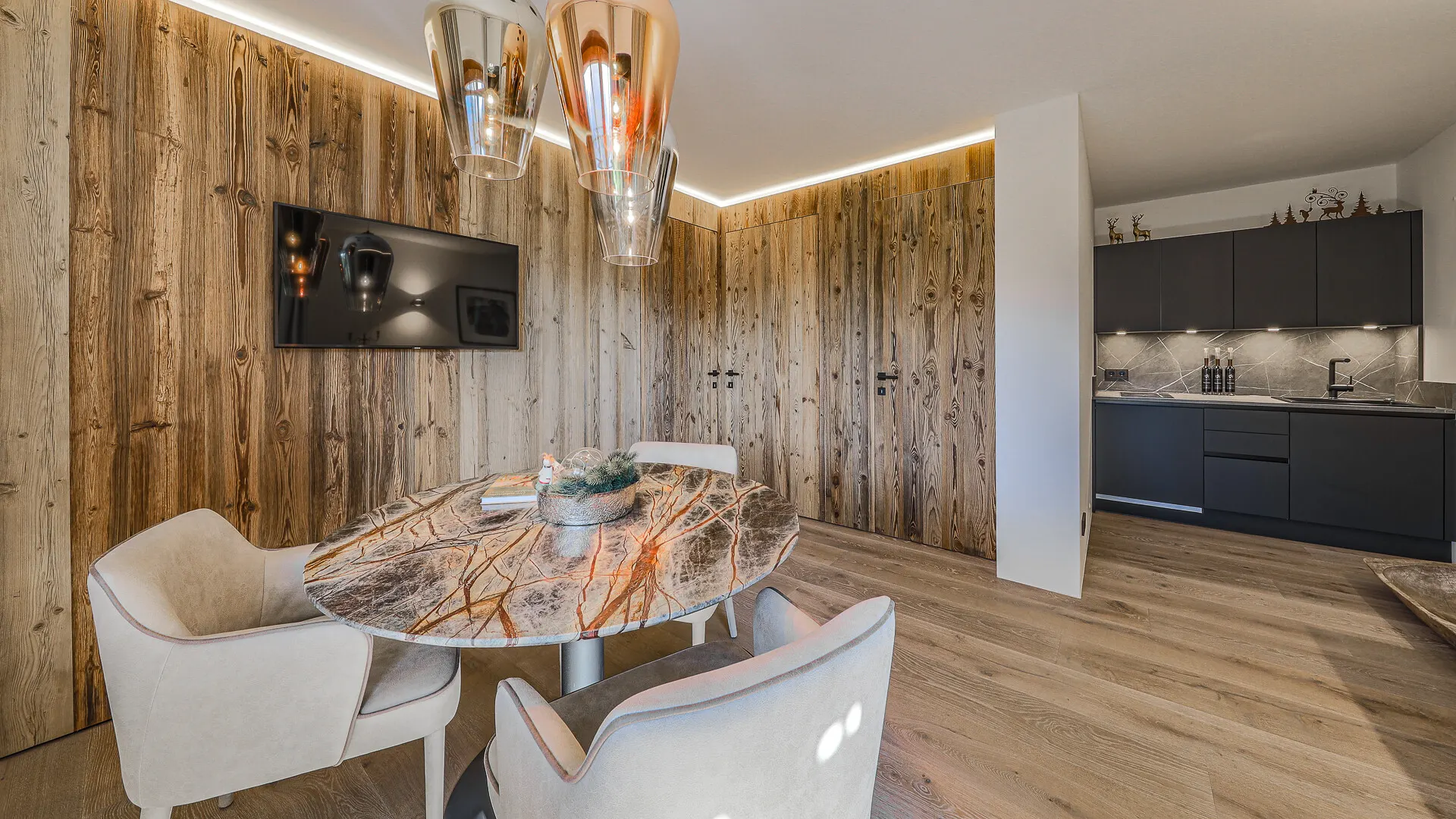 KITZIMMO-Exklusives Chalet am Schwarzsee kaufen - Immobilien Kitzbühel.