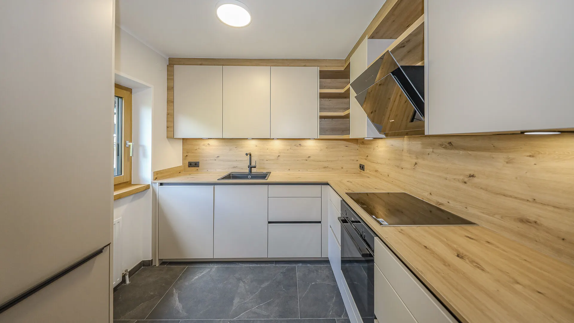 KITZIMMO-Exklusiver Freizeitwohnsitz am Sonnberg mit Panoramablick kaufen - Immobilien Kitzbühel.