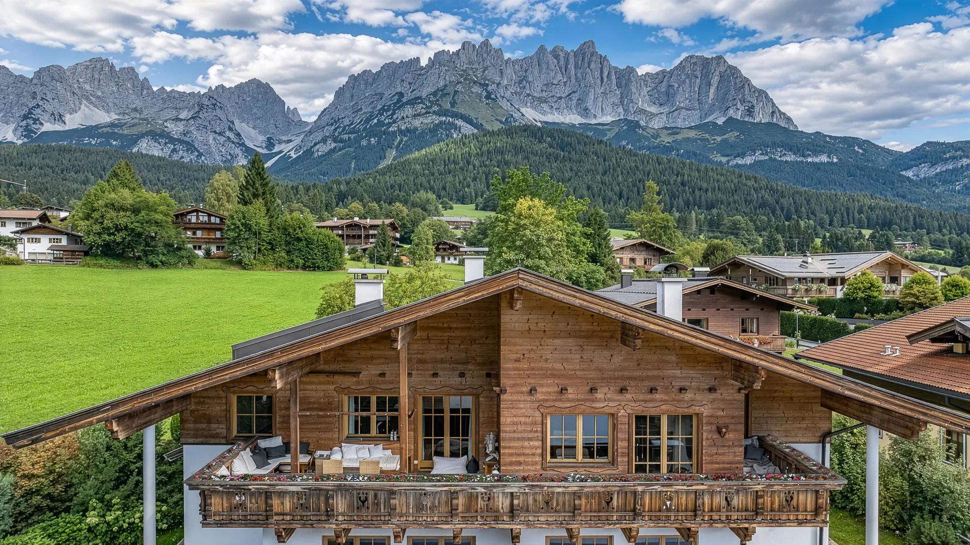 KITZIMMO-Penthouse in sonniger Ruhelage am Fuße des Wilden Kaiser - Immobilien Going.