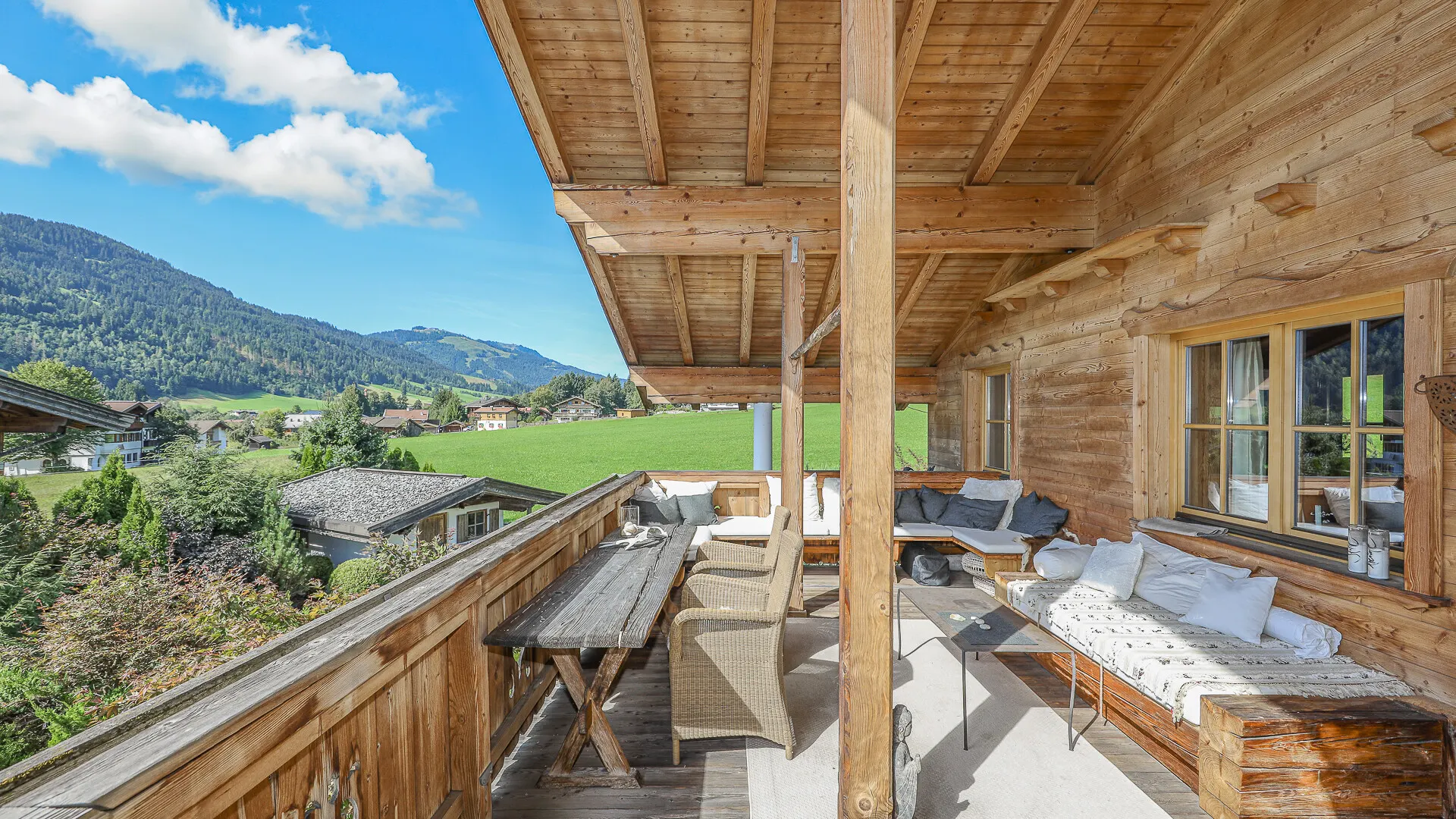KITZIMMO-Penthouse in sonniger Ruhelage am Fuße des Wilden Kaiser - Immobilien Going.