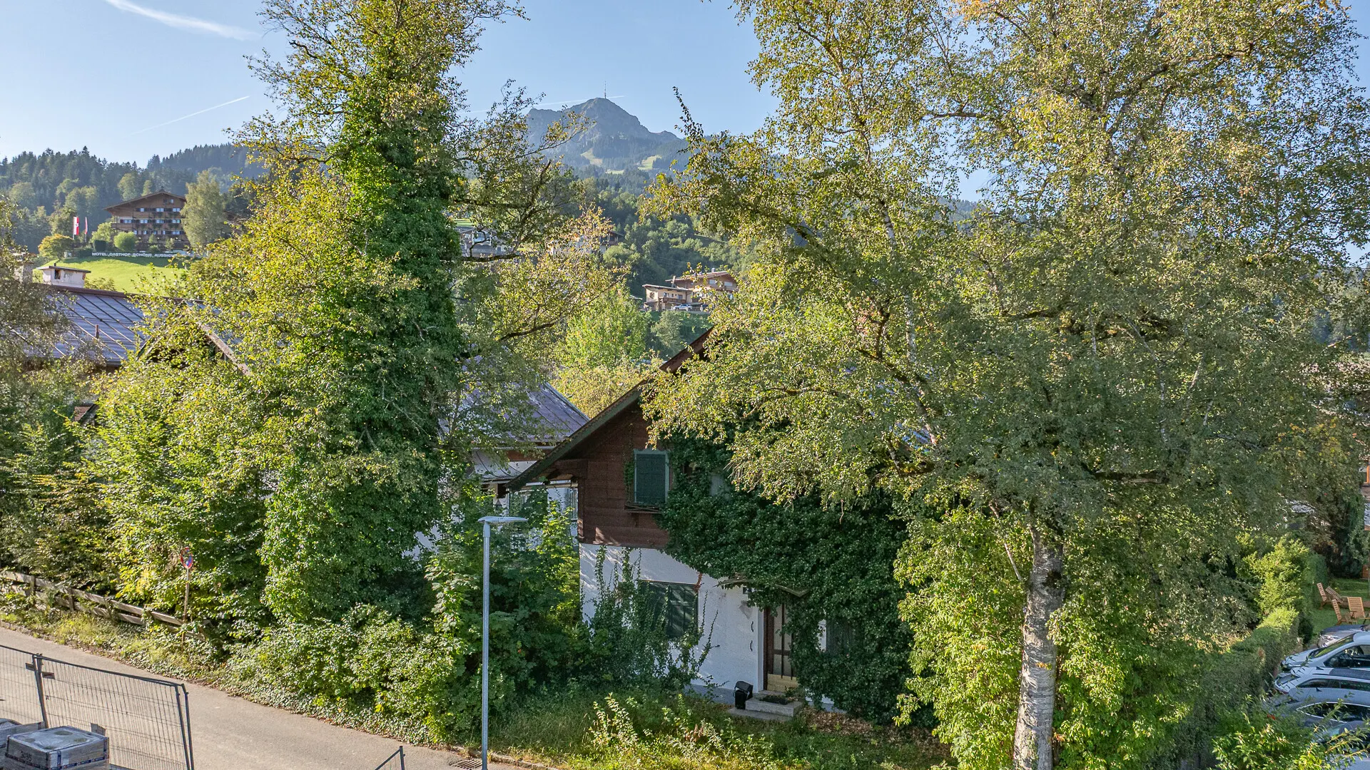 KITZIMMO-Baugrund in zentraler Toplage mit Apparthotel Projektierung - Immobilien St. Johann.