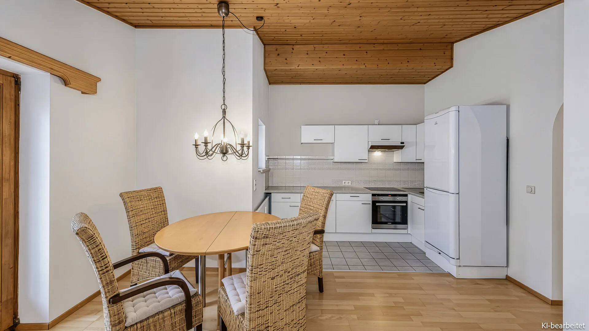 KITZIMMO-Dachgeschosswohnung mit Bergblick kaufen - Immobilien Kitzbühel.-5