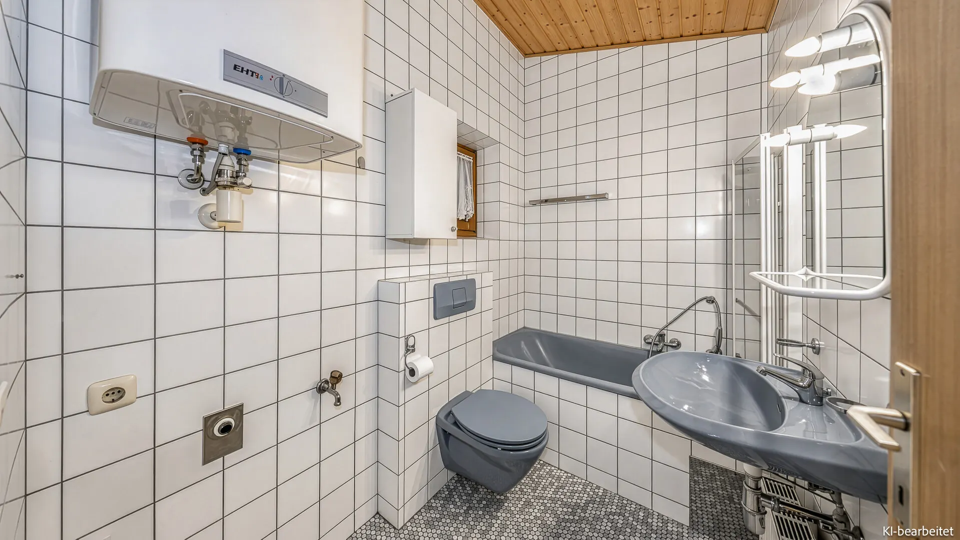 KITZIMMO-Dachgeschosswohnung mit Bergblick kaufen - Immobilien Kitzbühel.-10