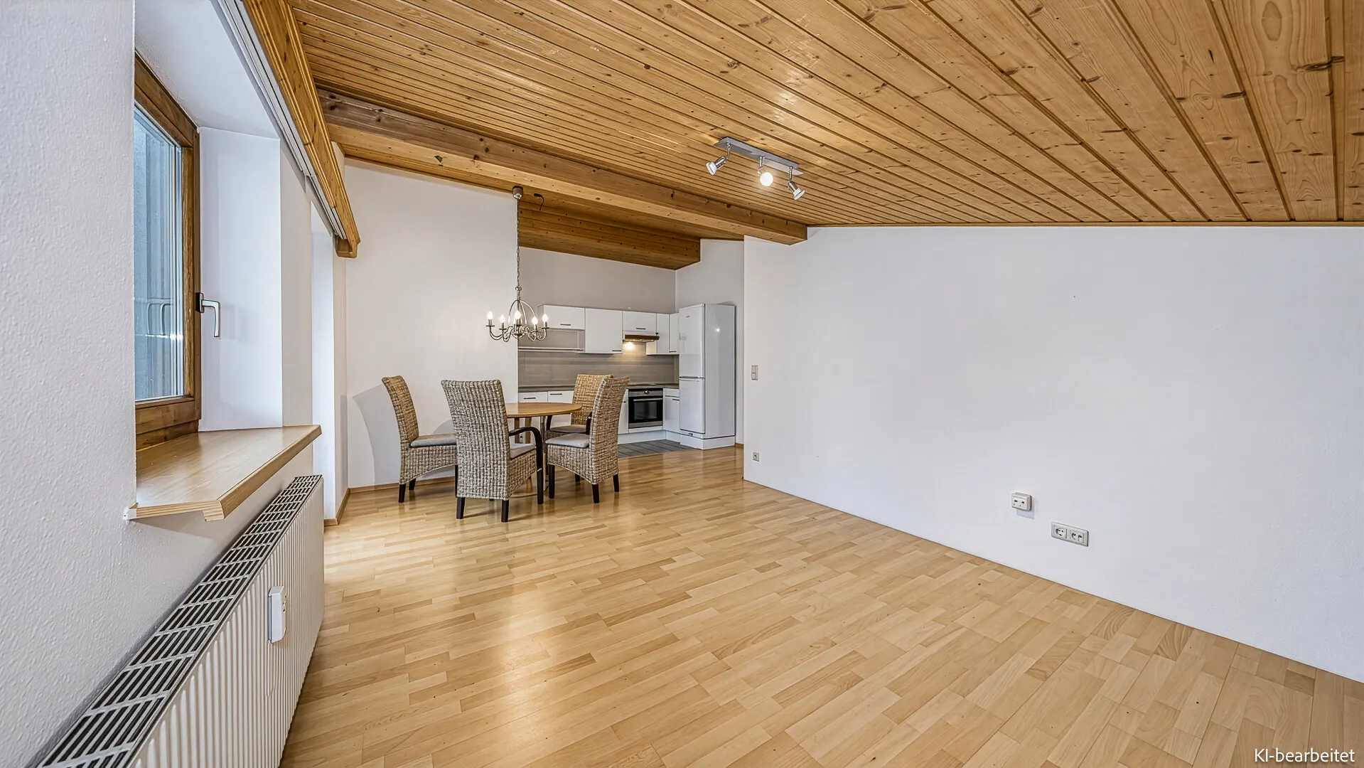 KITZIMMO-Dachgeschosswohnung mit Bergblick kaufen - Immobilien Kitzbühel.-2
