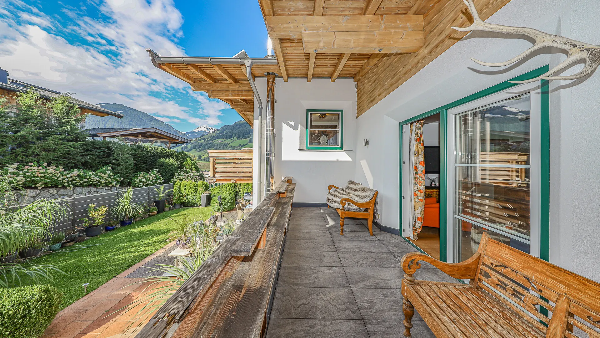eckhauskaufKITZIMMO-exklusives Haus in sonniger Ruhelage mieten - Immobilien Jochberg.nkitzimmotoplagejochbergkitzimmo-21