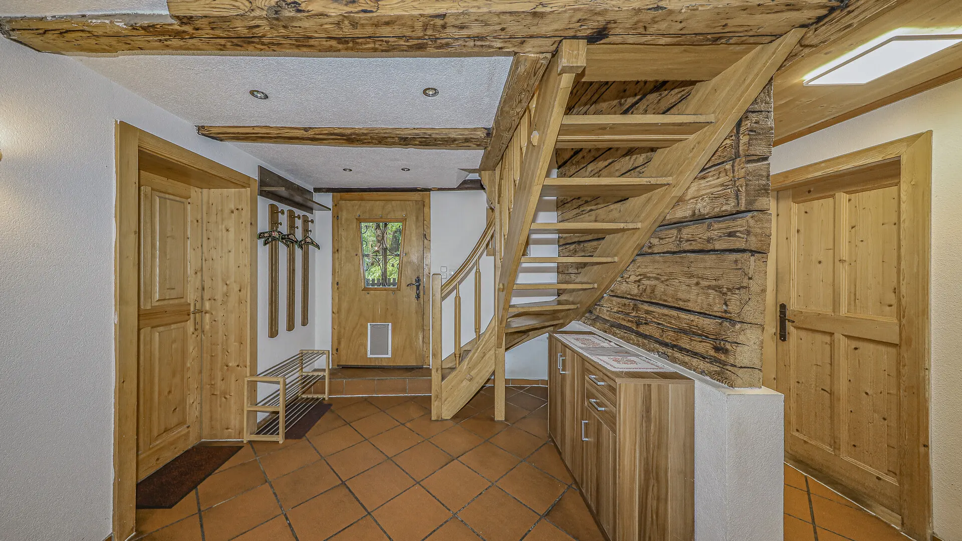 KITZIMMO-Historischen Anwesen mit 3.800 m² Grund in Ruhelage - Immobilien Jochberg.-2-11-13