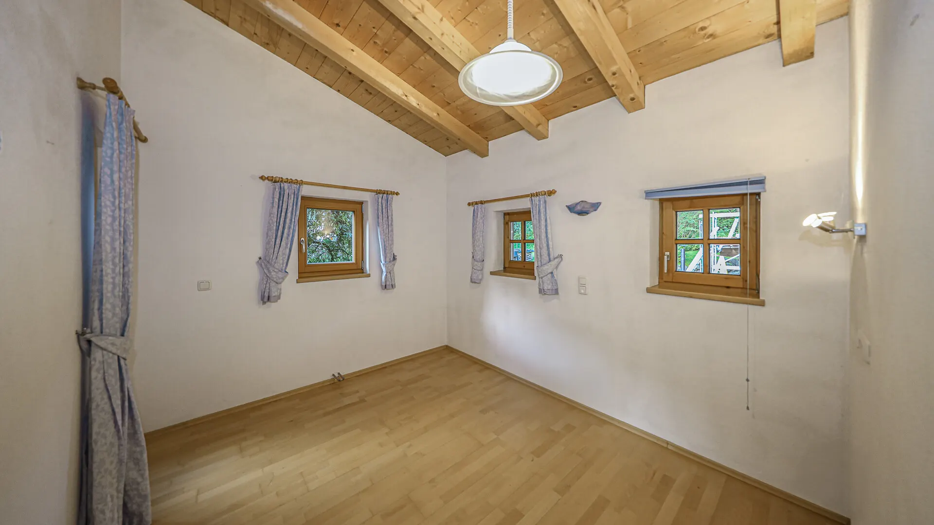 KITZIMMO-Historischen Anwesen mit 3.800 m² Grund in Ruhelage - Immobilien Jochberg.-2-11-21