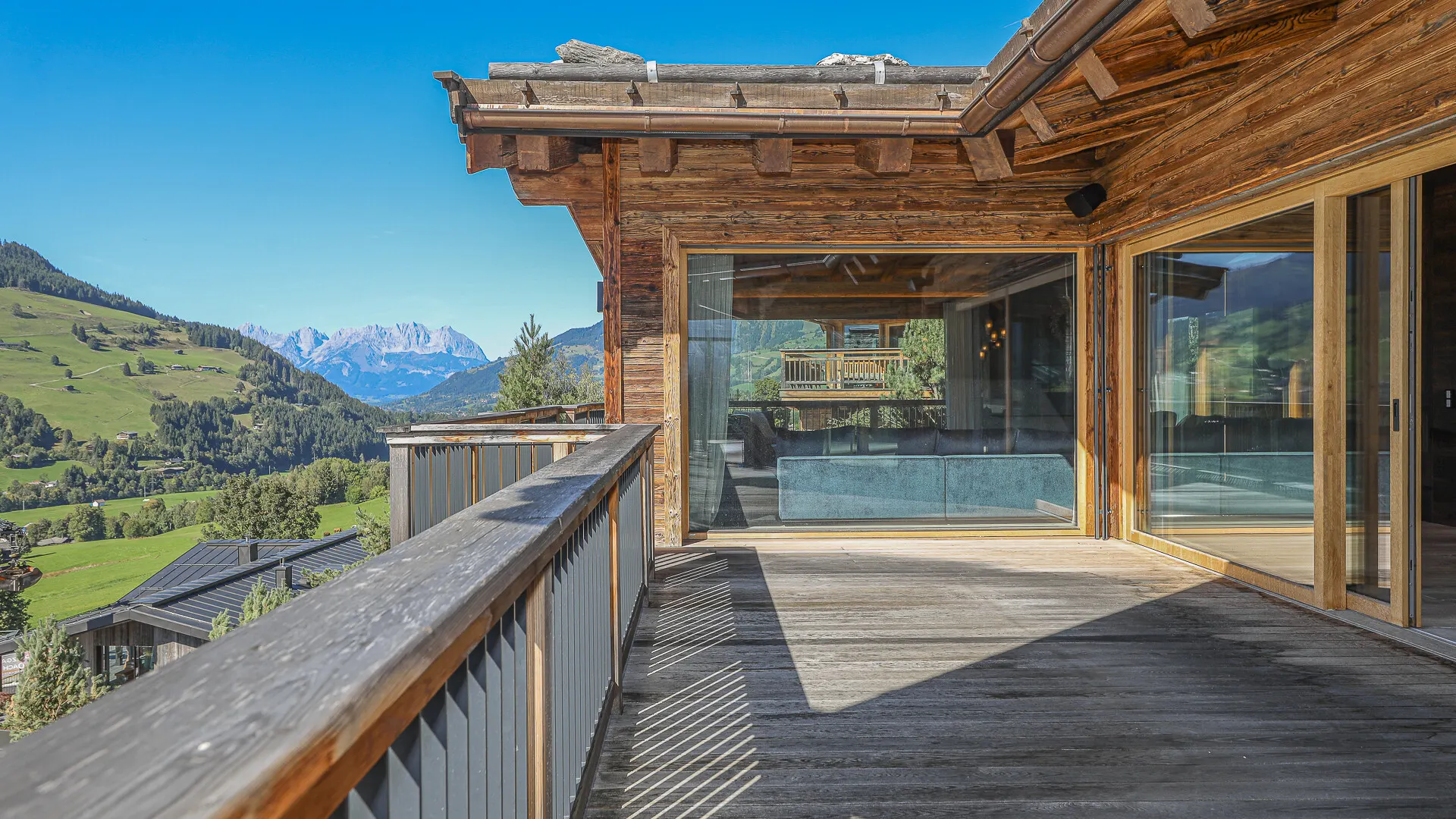 KITZIMMO-Beeindruckende Luxusvilla in sonniger Toplage - Immobilien Jochberg.