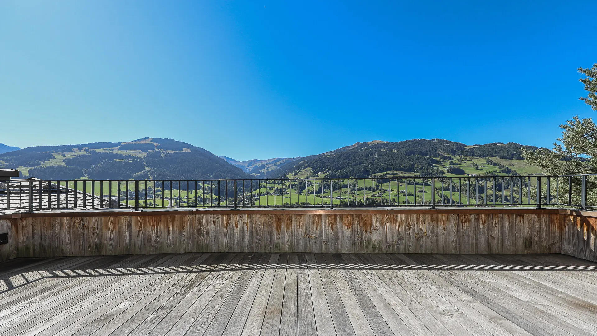 KITZIMMO-Beeindruckende Luxusvilla in sonniger Toplage - Immobilien Jochberg.
