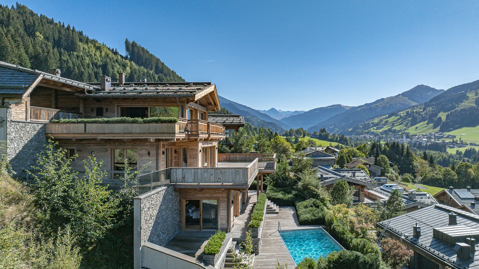 KITZIMMO-Summit View – High-End-Chalet mit endlosem Weitblick - Immobilien Jochberg.