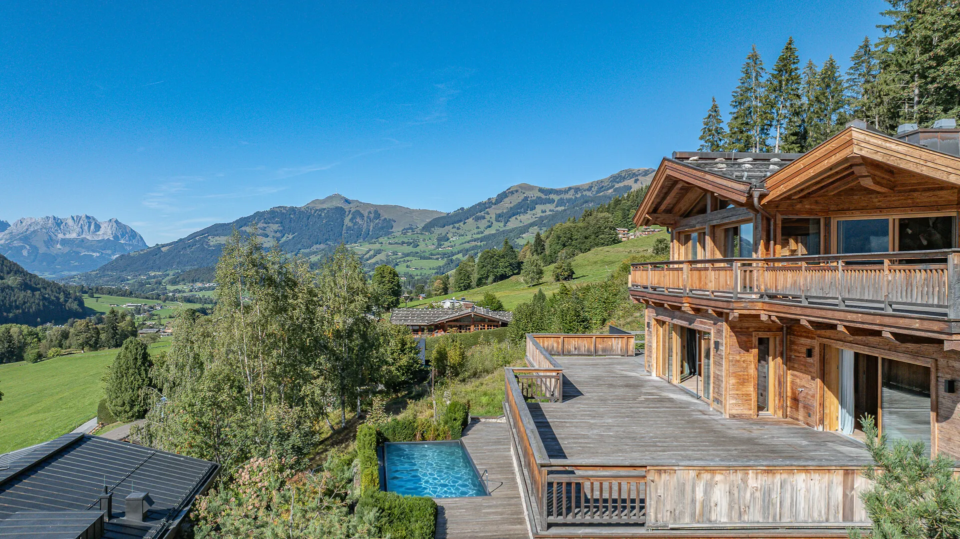 KITZIMMO-Summit View – High-End-Chalet mit endlosem Weitblick - Immobilien Jochberg.