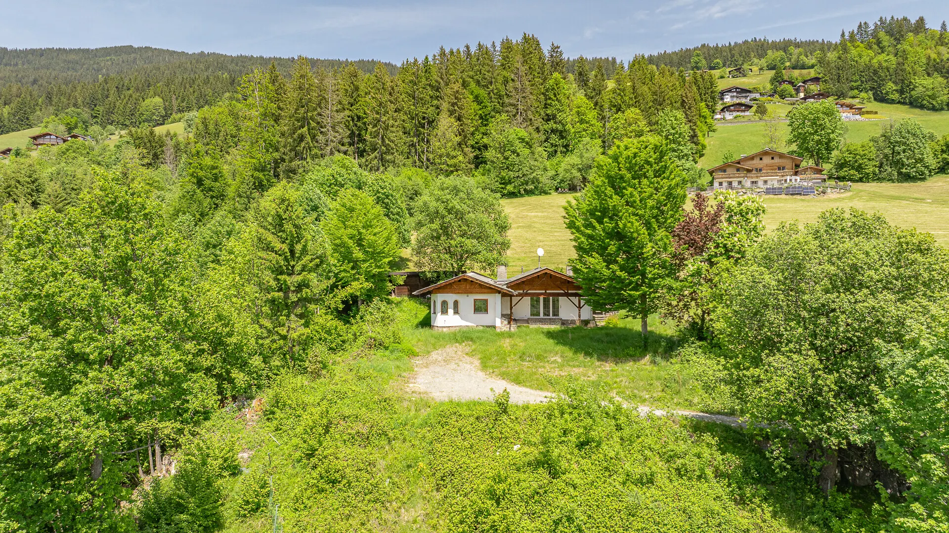 KITZIMMO-Luxuswohnungen in Top-Sonnen-Ruhelage kaufen - Immobilien Kirchberg.