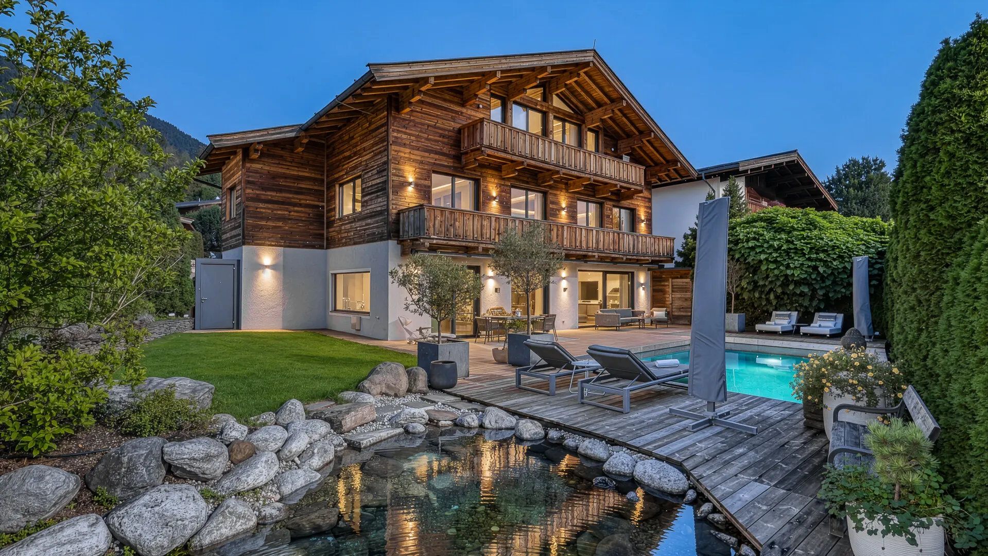 KITZIMMO-Prime Living – Exklusive Villa mit Pool & Panoramablick in Toplage - Immobilien Kitzbühel.