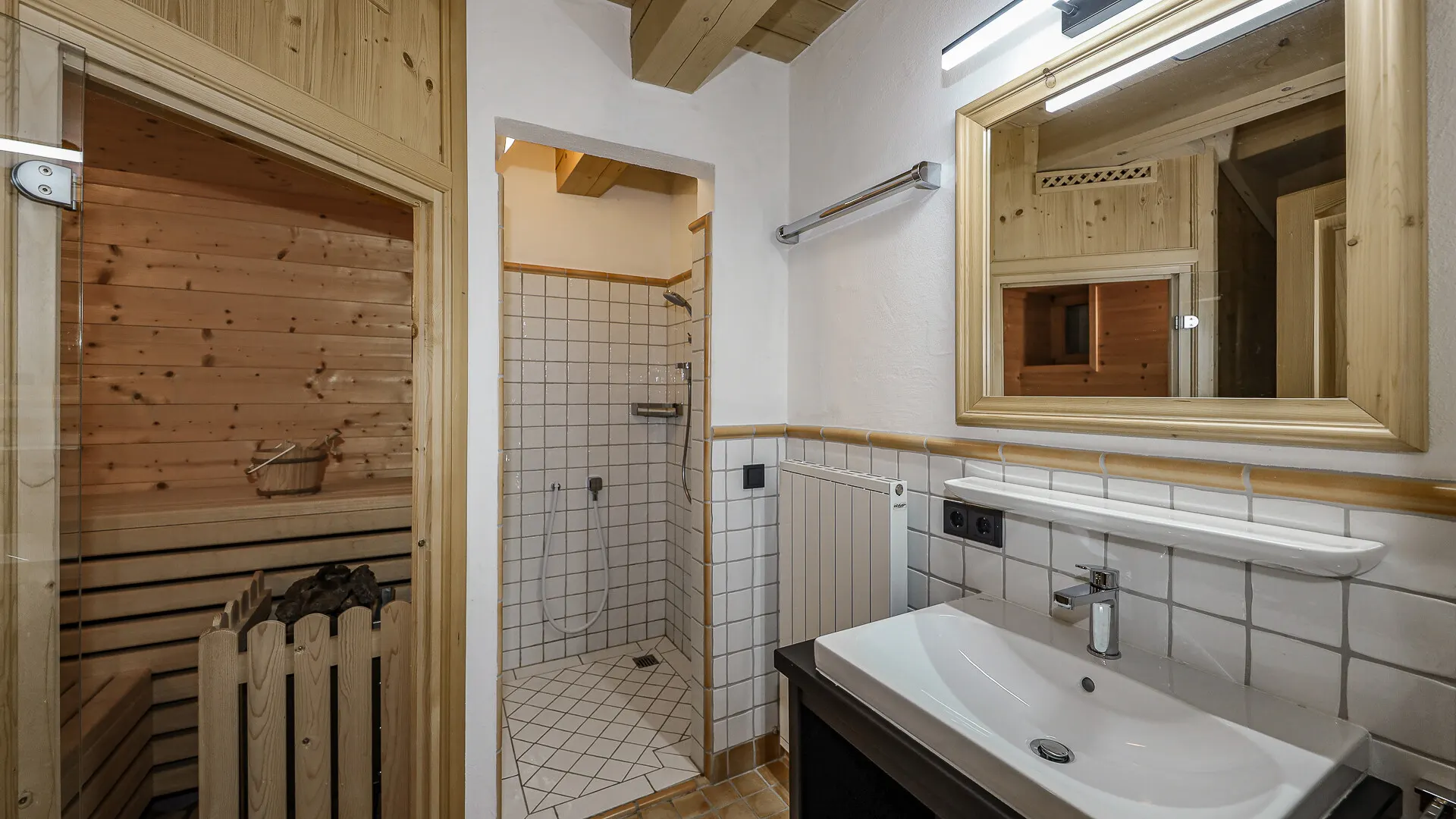 KITZIMMO-Exklusives Ski in / Ski out Chalet mit Kaiserblick - Immobilien Ellmau.