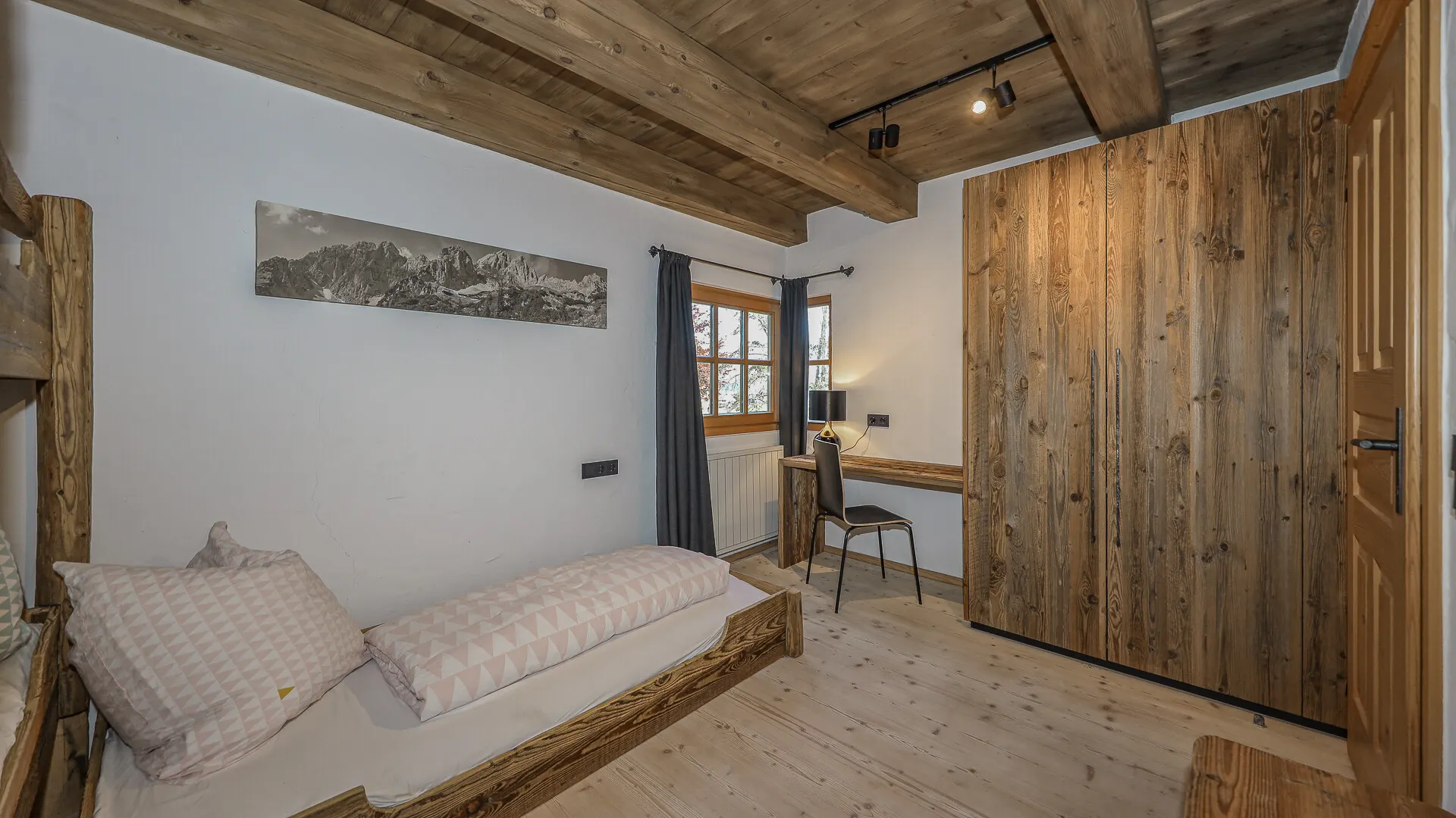 KITZIMMO-Exklusives Ski in / Ski out Chalet mit Kaiserblick - Immobilien Ellmau.