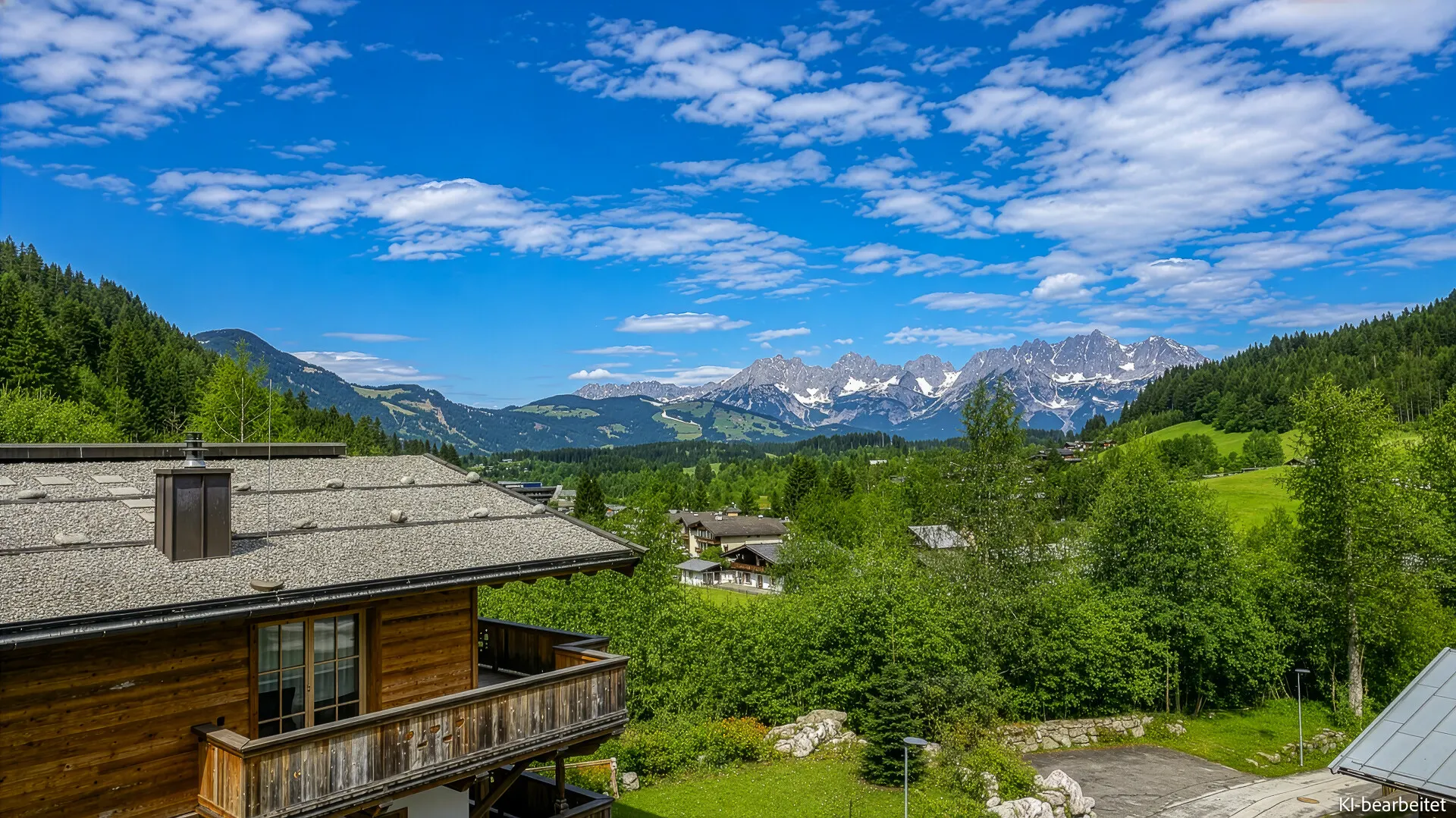 KITZIMMO-Dachgeschosswohnung an der Skipiste mit Kaiserblick kaufen - Immobilien Kitzbühel.-5-17
