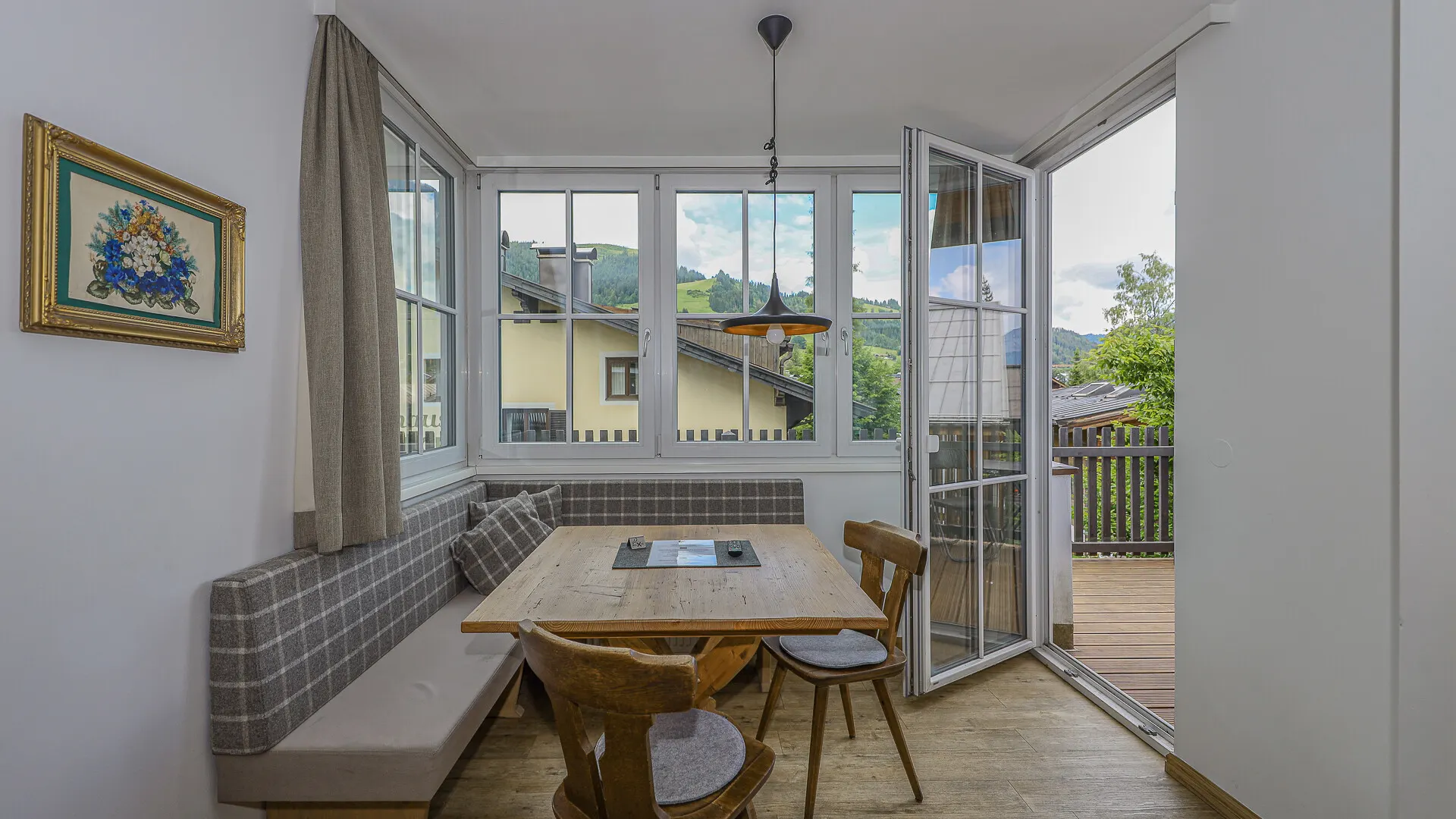 KITZIMMO-exklusives Apartment mit touristischer Widmung kaufen - Immobilien Kitzbühel.-1