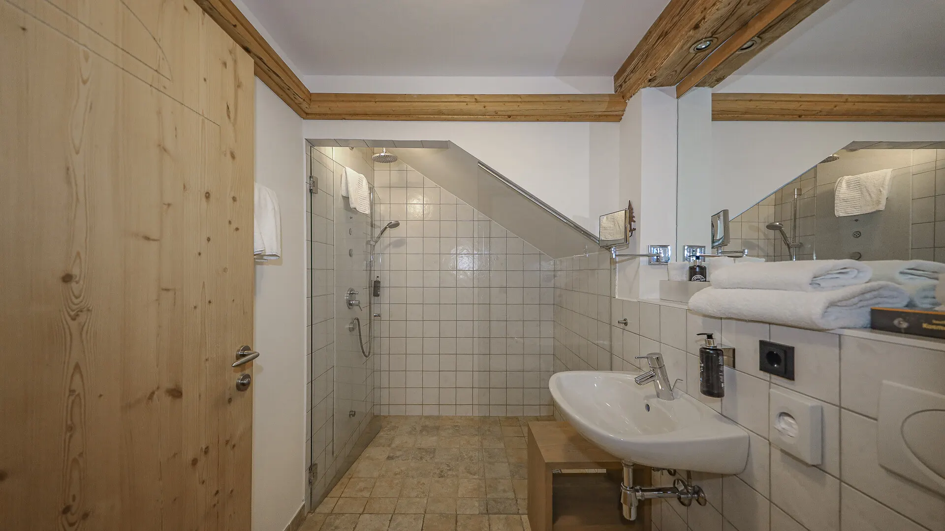 KITZIMMO-exklusives Apartment mit touristischer Widmung kaufen - Immobilien Kitzbühel.