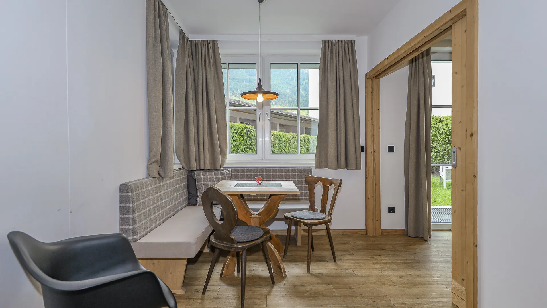 KITZIMMO-Garten Apartment mit touristischer Widmung kaufen - Immobilien Kitzbühel.-1