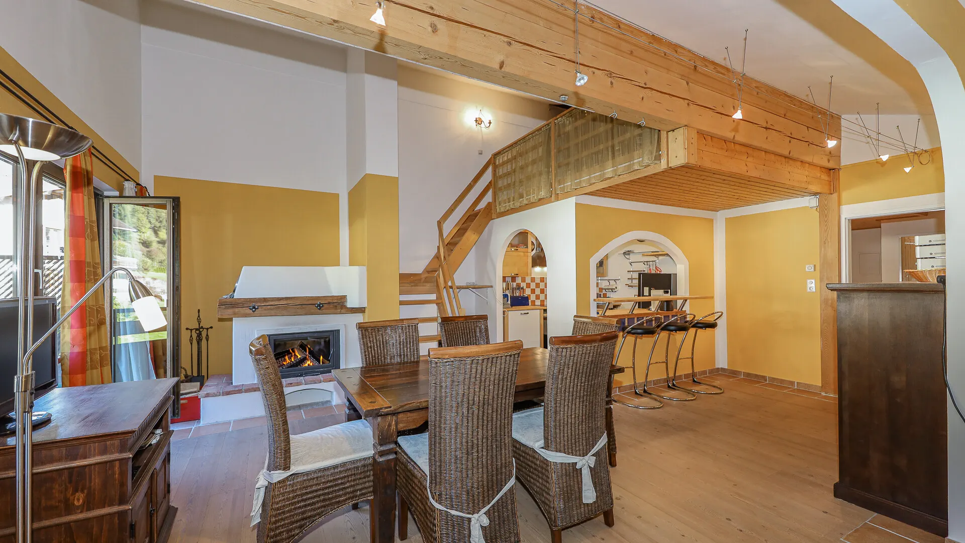 KITZIMMO-Dachgeschosswohnung mit schönem Ausblick kaufen - Immobilien Jochberg.