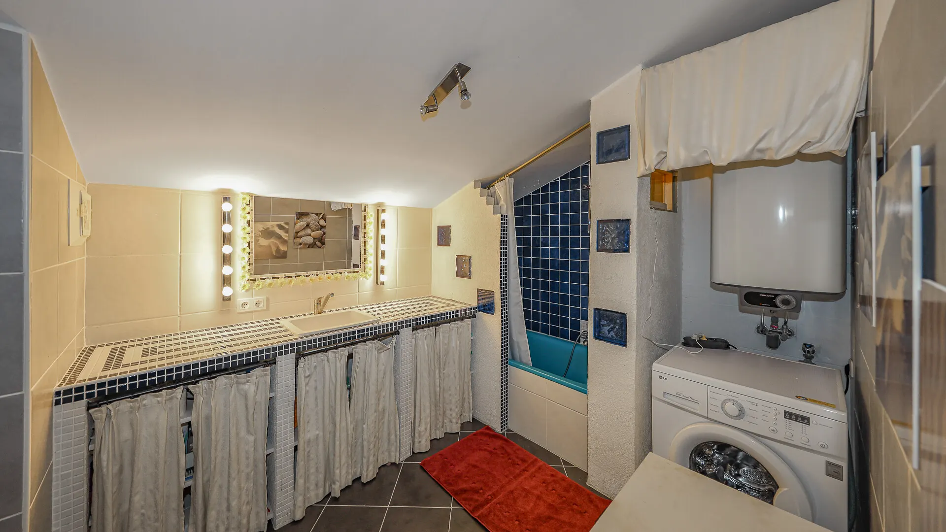 KITZIMMO-Dachgeschosswohnung mit schönem Ausblick kaufen - Immobilien Jochberg.