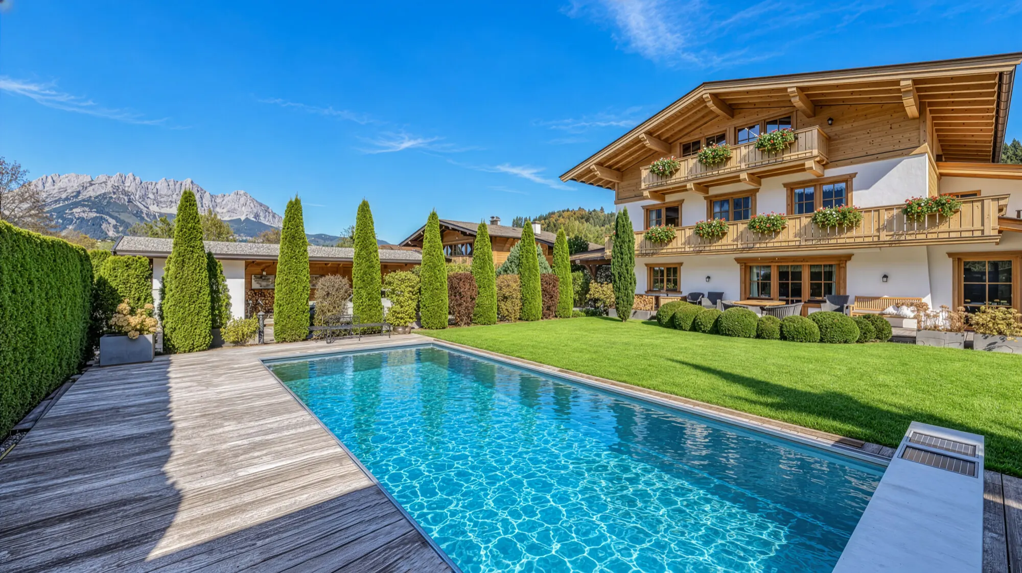 KITZIMMO-Landhaus in Toplage mit Pool - Immobilien Reith bei Kitzbühel.